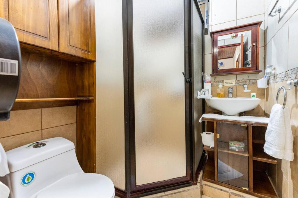 Private Bedroom 10 Minutes From The Sjo Airport Alajuela Esterno foto